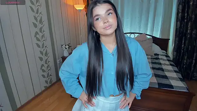 Yui-Ch – webcam model profile photo Image 12