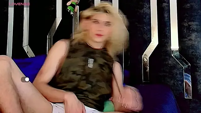 zui_lu – webcam model profile photo Image 15