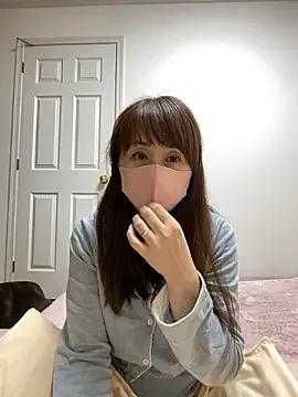 Yui-Ch – webcam model profile photo Image 10