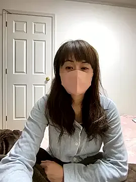 Yui-Ch – webcam model profile photo Image 15