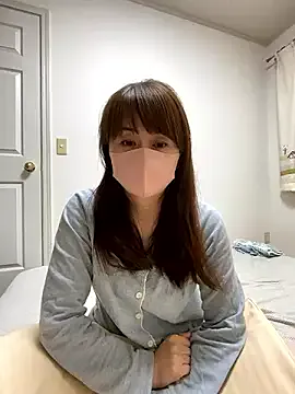 Yui-Ch – webcam model profile photo Image 8