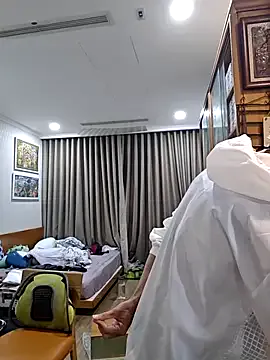 Yui-Ch – webcam model profile photo Image 3