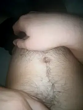 roouse – webcam model profile photo Image 9
