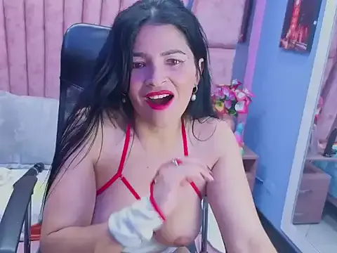 hina_porn – webcam model profile photo Image 10