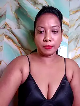 maataaan – webcam model profile photo Image 13