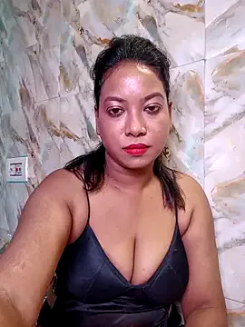 maataaan – webcam model profile photo Image 18