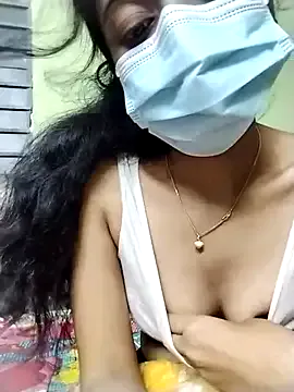 alicee16 – webcam model profile photo Image 3