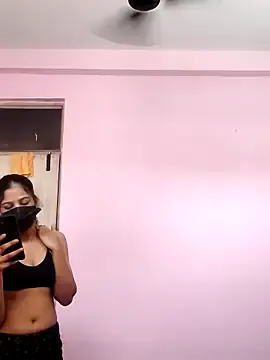 roouse – webcam model profile photo Image 14