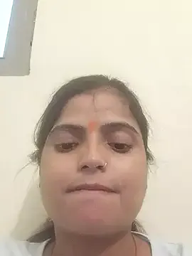 Mia--meow – webcam model profile photo Image 4