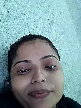 Mia--meow – webcam model profile photo Image 5