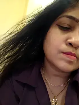 Hot-Queen25 Profile Image