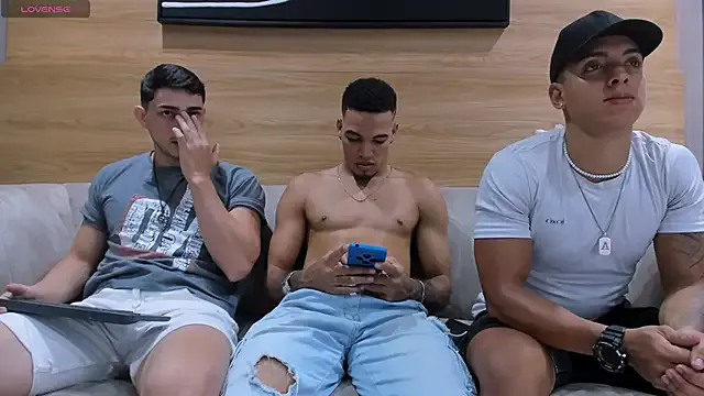 841_yayoi – webcam model profile photo Image 13