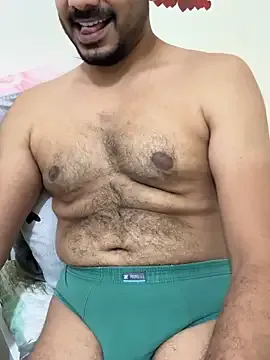 roouse – webcam model profile photo Image 6