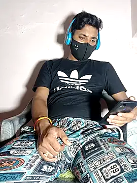 841_yayoi – webcam model profile photo Image 2