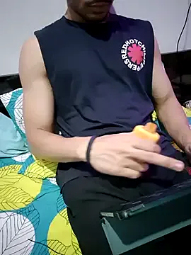 _chanMOMO_ – webcam model profile photo Image 9