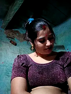 AmyJacobs – webcam model profile photo Image 8