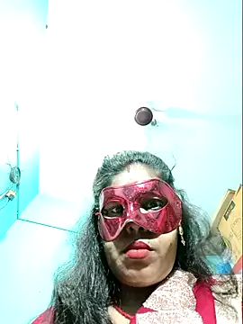 roouse – webcam model profile photo Image 2