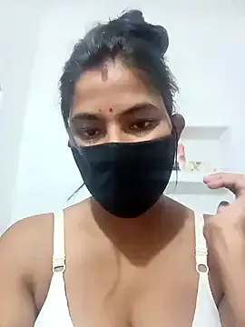 roouse – webcam model profile photo Image 2