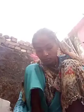 TianaTinn – webcam model profile photo Image 14