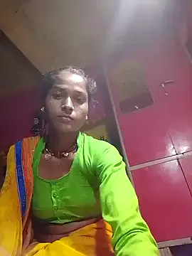 TianaTinn – webcam model profile photo Image 5