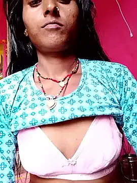 TianaTinn – webcam model profile photo Image 6