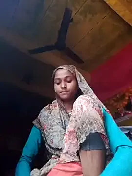 TianaTinn – webcam model profile photo Image 7