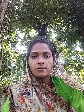 TianaTinn – webcam model profile photo Image 8