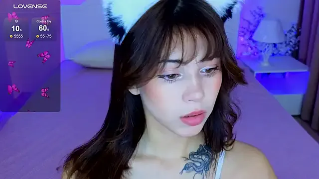 _Alicee_1 – webcam model profile photo Image 4