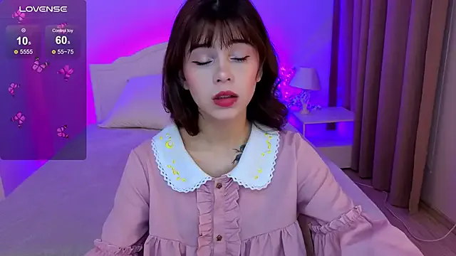 _Alicee_1 – webcam model profile photo Image 9