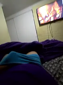 zui_lu – webcam model profile photo Image 3