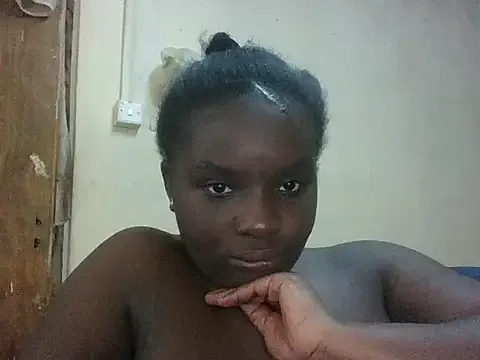 Nonchan_ – webcam model profile photo Image 2