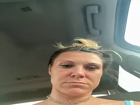 charlotte_stevenss_ – webcam model profile photo Image 4