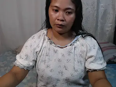  – webcam model profile photo Image 6