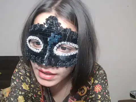 ElliaRussell – webcam model profile photo Image 2