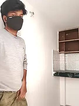 roouse – webcam model profile photo Image 3