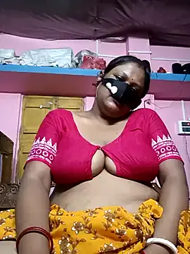 841_yayoi – webcam model profile photo Image 3