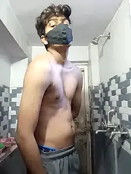 zui_lu – webcam model profile photo Image 9