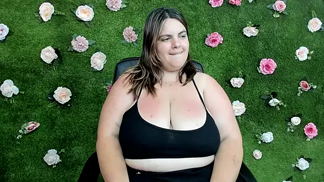 Mia--meow – webcam model profile photo Image 5