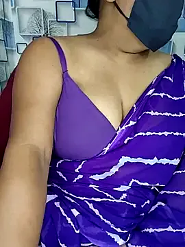 _MiaQueen_ – webcam model profile photo Image 2