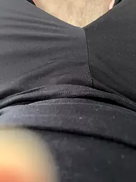 maataaan – webcam model profile photo Image 4