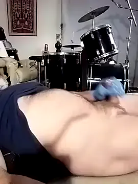 roouse – webcam model profile photo Image 14