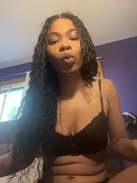 NANA_7 – webcam model profile photo Image 2