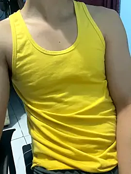 roouse – webcam model profile photo Image 8