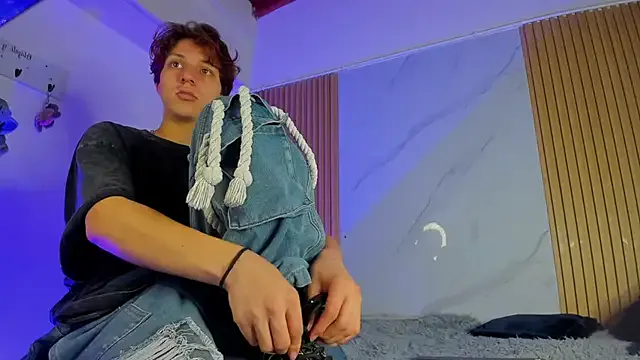 Nonchan_ – webcam model profile photo Image 15