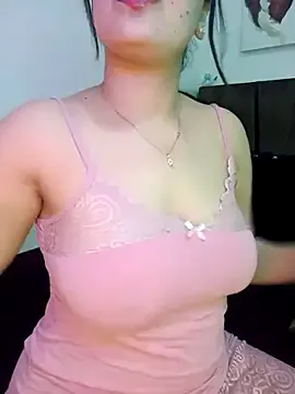 oxo_yuna_oxo – webcam model profile photo Image 11