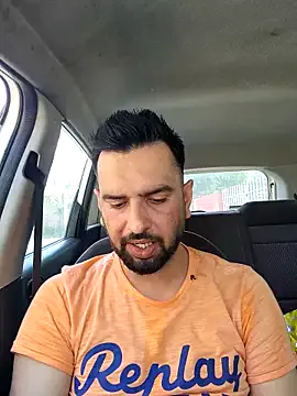 zui_lu – webcam model profile photo Image 17