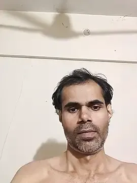 maataaan – webcam model profile photo Image 3