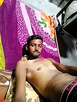 Humsafa-13 – webcam model profile photo Image 4