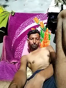 Humsafa-13 – webcam model profile photo Image 6