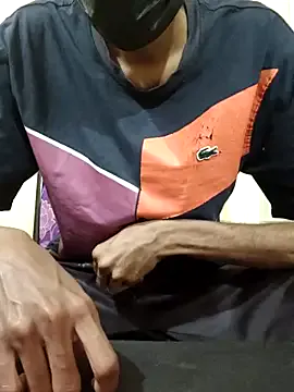 Yui-Ch – webcam model profile photo Image 9